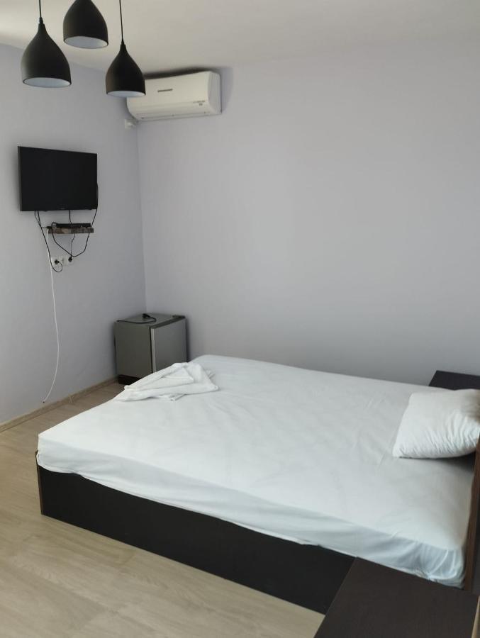 Alfa Guest Rooms With Parking Βάρνα Εξωτερικό φωτογραφία