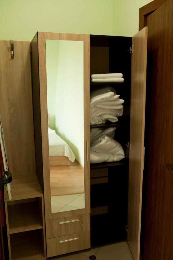 Alfa Guest Rooms With Parking Βάρνα Εξωτερικό φωτογραφία