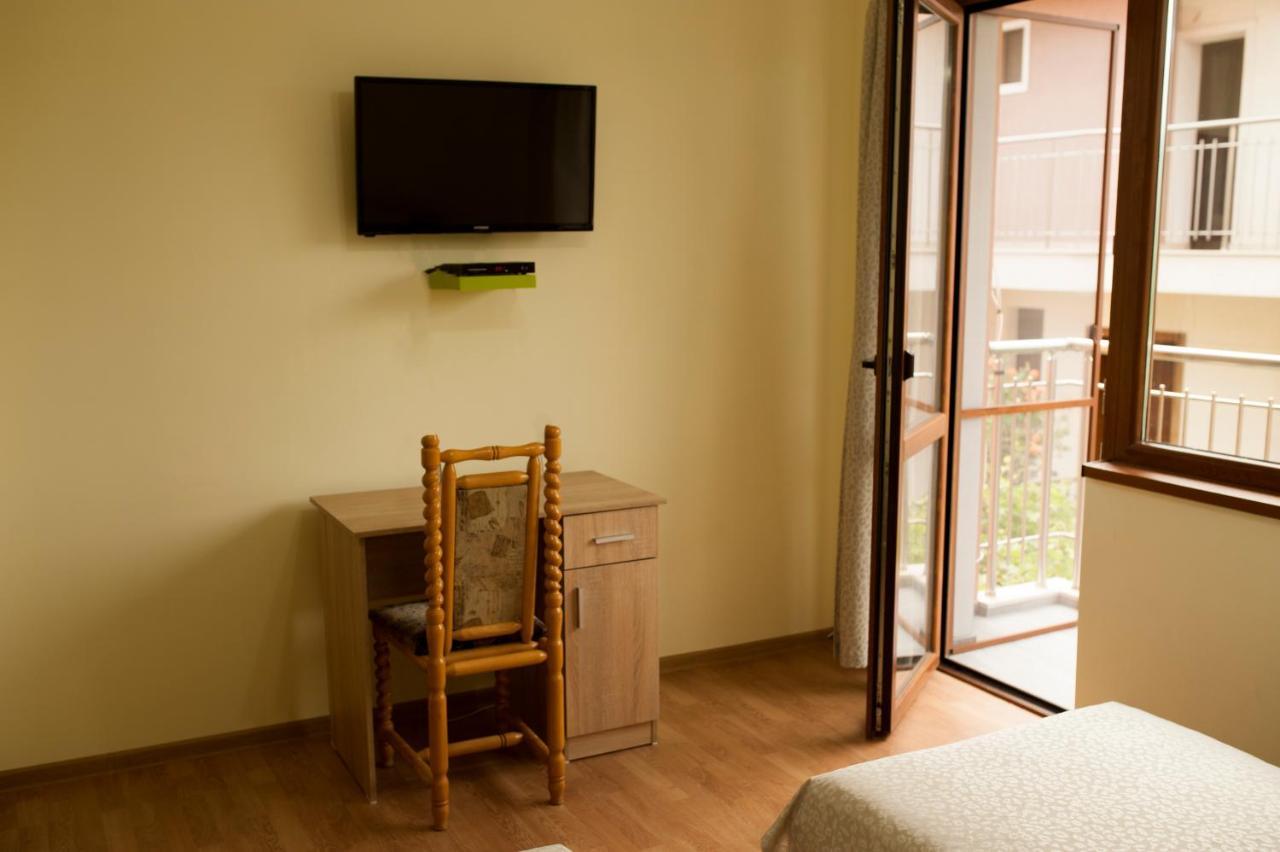 Alfa Guest Rooms With Parking Βάρνα Εξωτερικό φωτογραφία