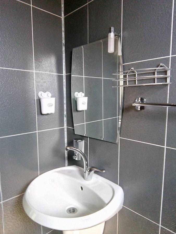 Alfa Guest Rooms With Parking Βάρνα Εξωτερικό φωτογραφία