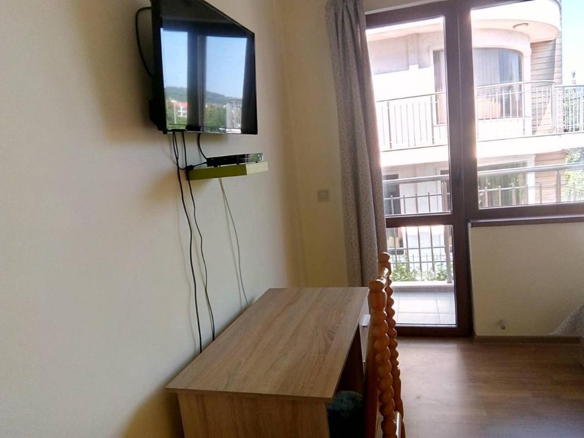 Alfa Guest Rooms With Parking Βάρνα Εξωτερικό φωτογραφία