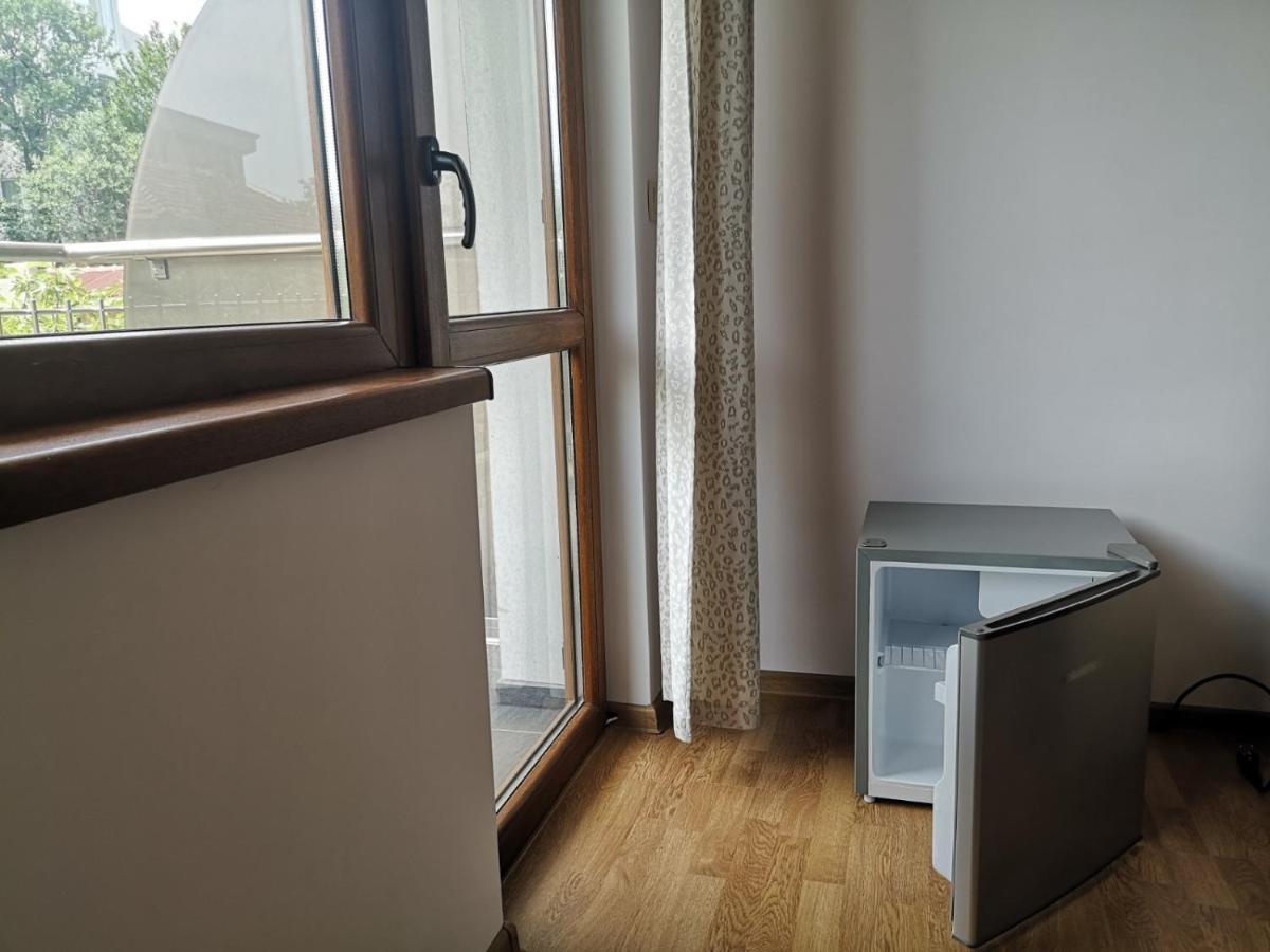 Alfa Guest Rooms With Parking Βάρνα Εξωτερικό φωτογραφία